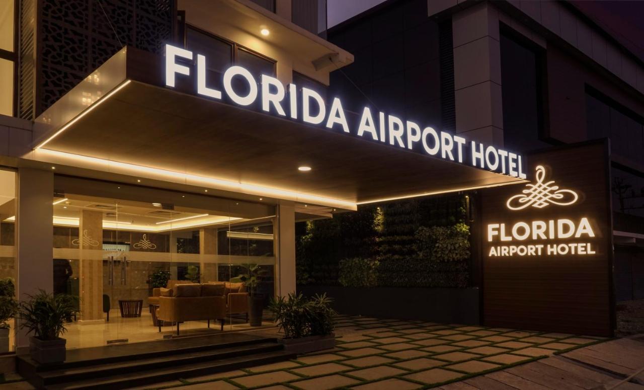 Florida Airport Hotel Kochi نيدومباسيري المظهر الخارجي الصورة